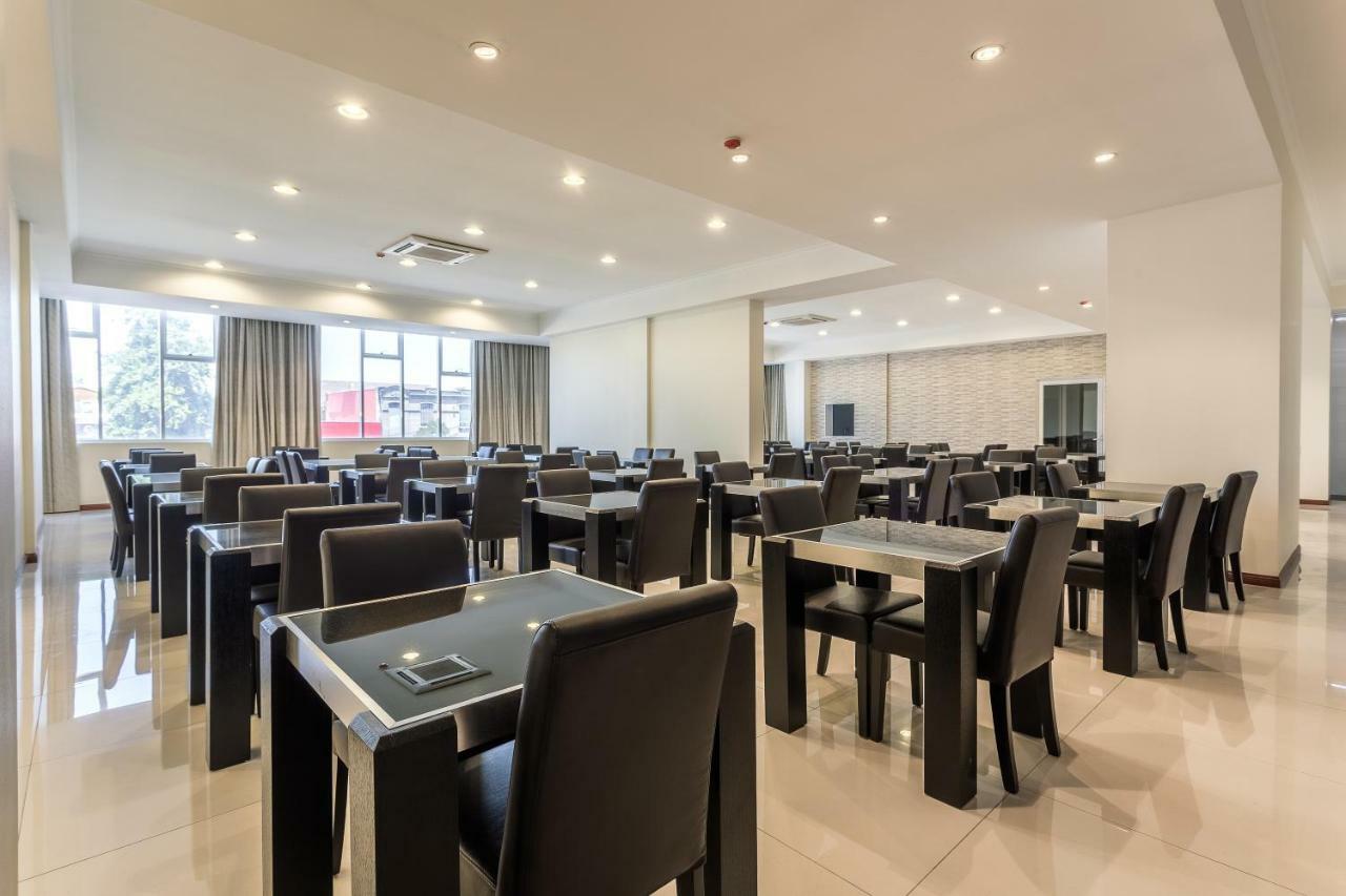 Nobile Hotel Estacion Central Santiago Exterior photo